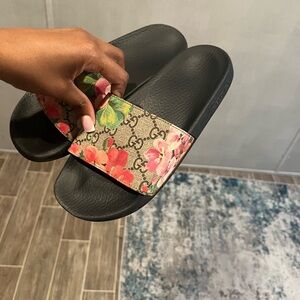 gucci slides